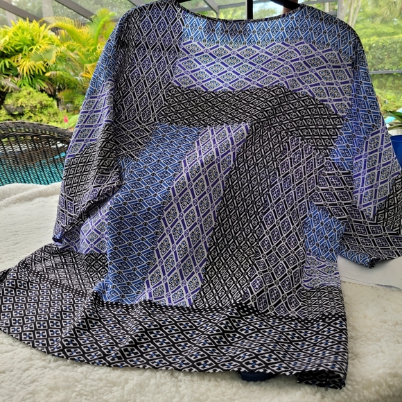 Chico's Lightweight Patchwork Print Top Sz.3=XL/16 - Picture 4 of 11